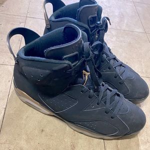 Number 7 Jordan’s, great wear good price. Barely worn.